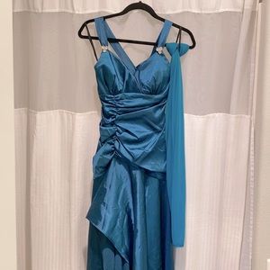Turquoise hi lo formal gown